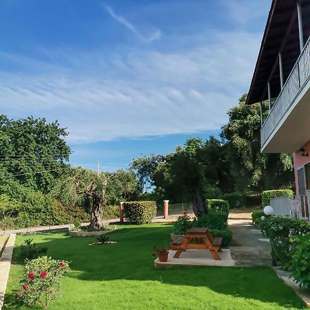 Ilias Apartments Dassia By Hotelius Εξωτερικό φωτογραφία