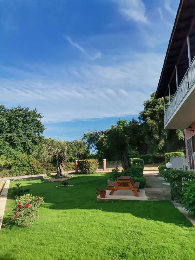 Ilias Apartments Dassia By Hotelius Εξωτερικό φωτογραφία